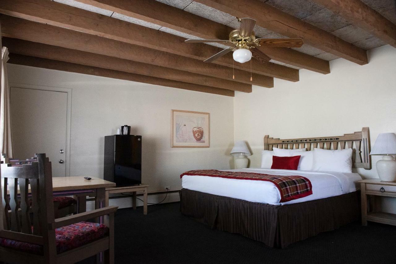 Kachina Lodge Resort And Meeting Center Taos Exterior photo