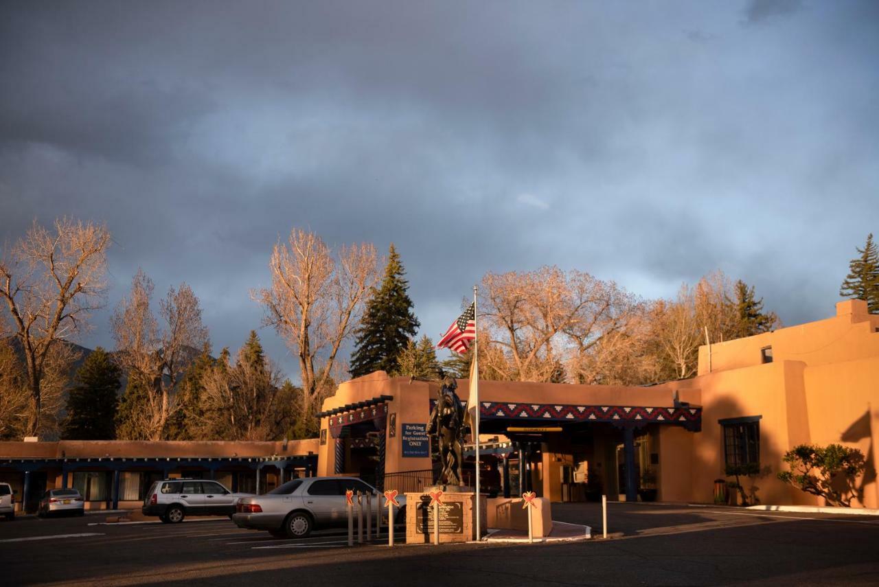 Kachina Lodge Resort And Meeting Center Taos Exterior photo