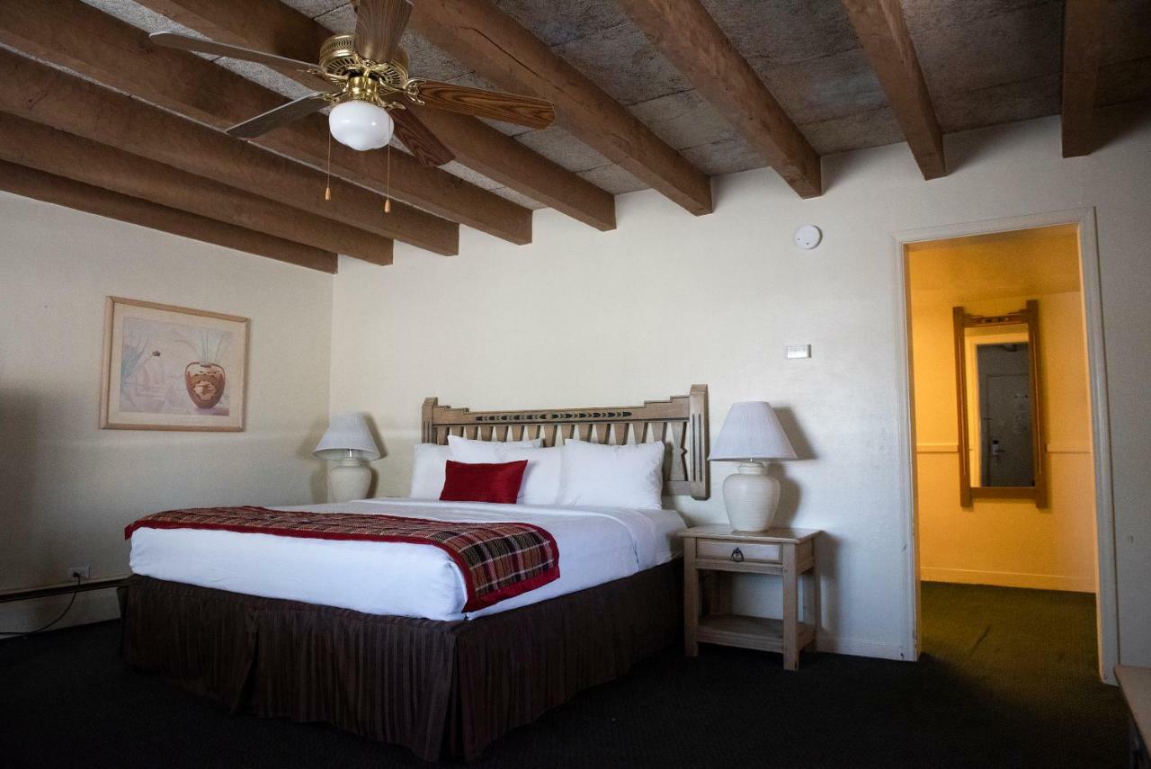 Kachina Lodge Resort And Meeting Center Taos Exterior photo